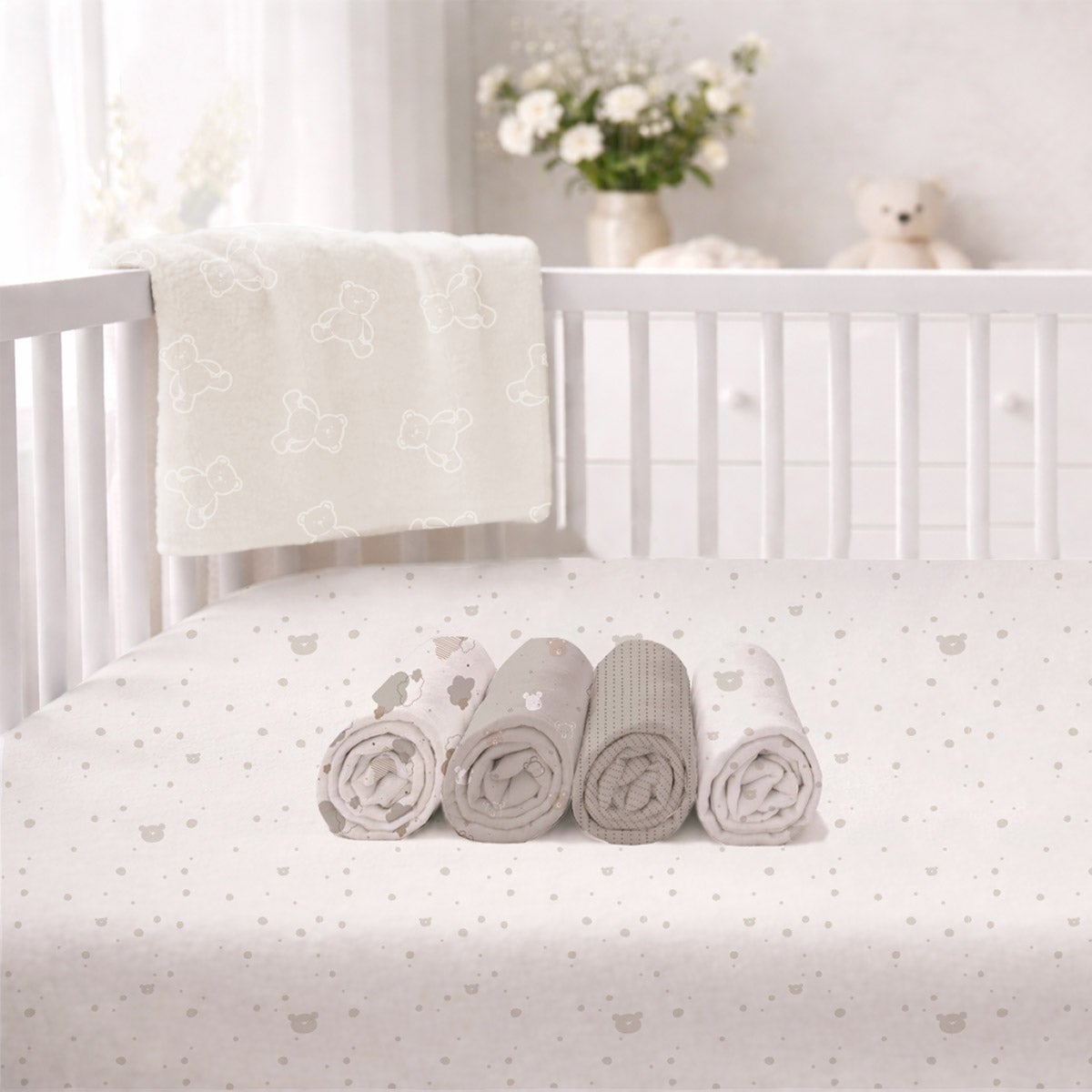 Piccolo Bambino Crib Essential Bundle, 7-piece
