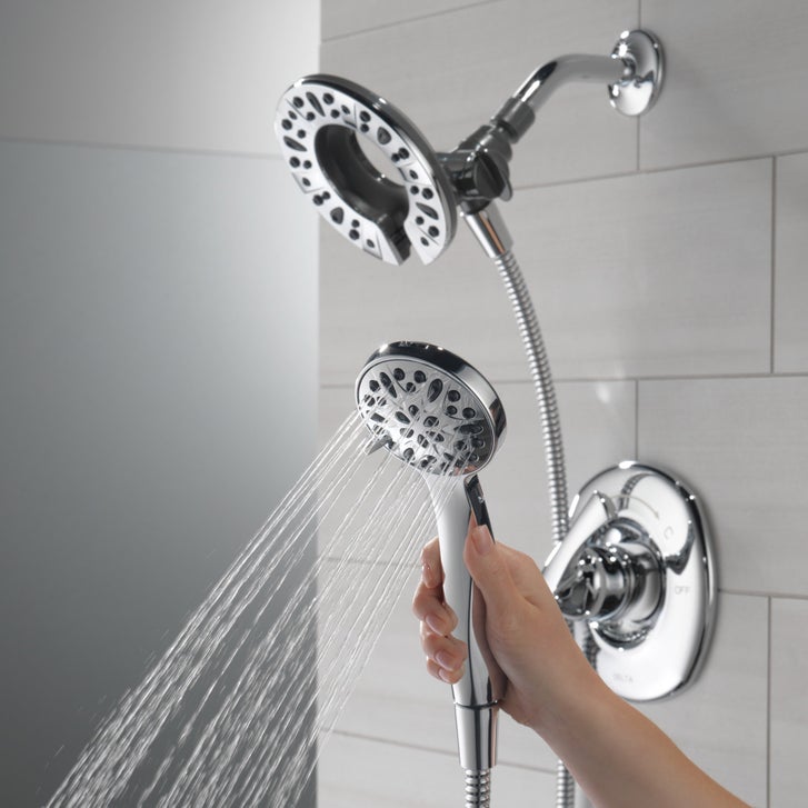 Delta Larkin Single Handle Tub and Shower Faucet