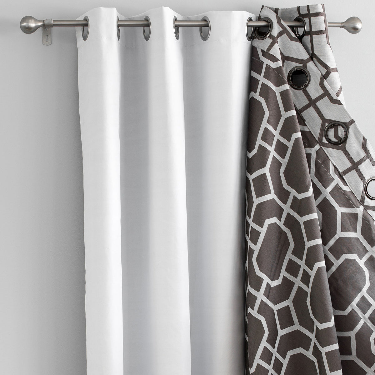Lite Out Universal Grommet Blackout Liner