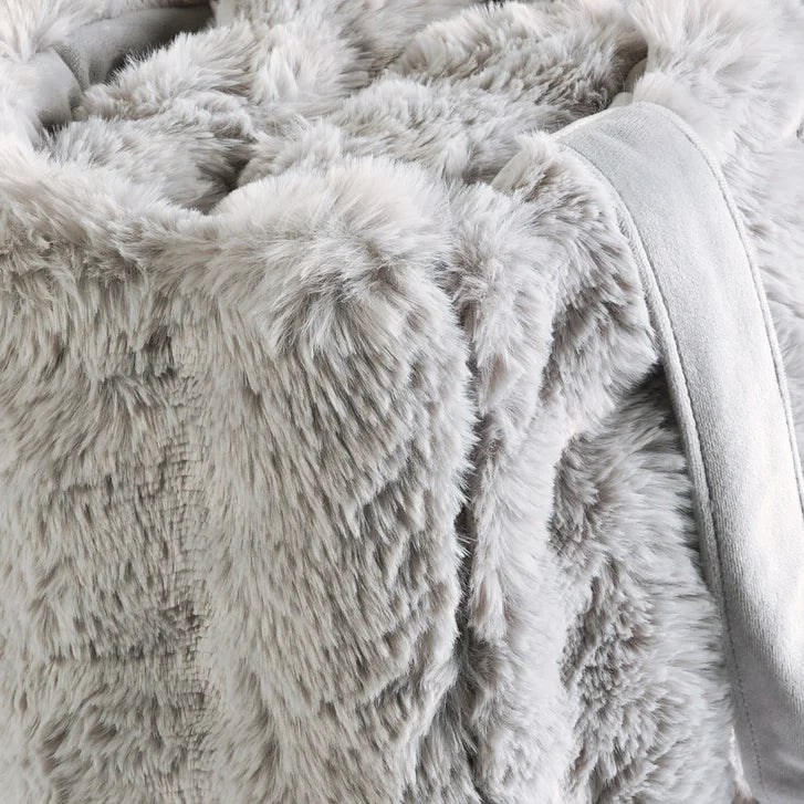 Life Comfort Fur Tote Bag & Travel Blanket Set