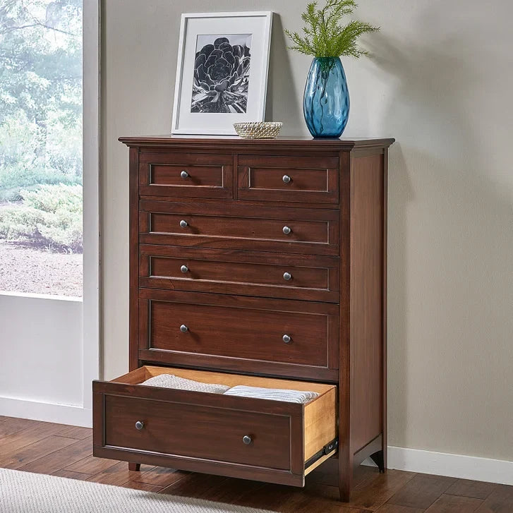 Stonehurst 4-piece Queen Bedroom Set