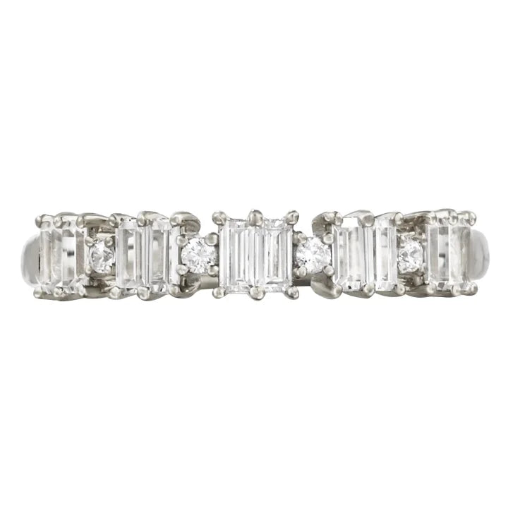 Baguette and Round Brilliant Diamond Ring (0.48 ctw)