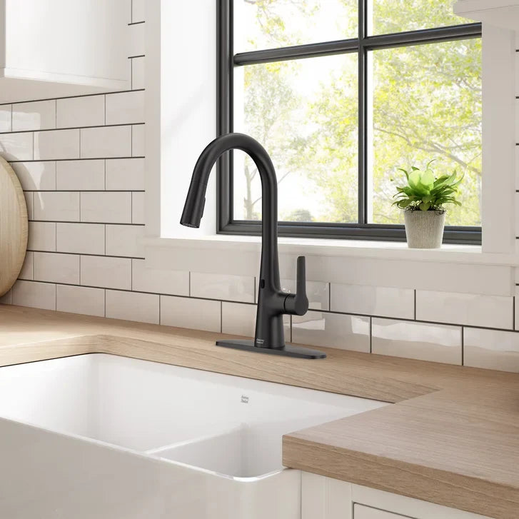 American Standard Calusa Touchless Pull-down Kitchen Faucet