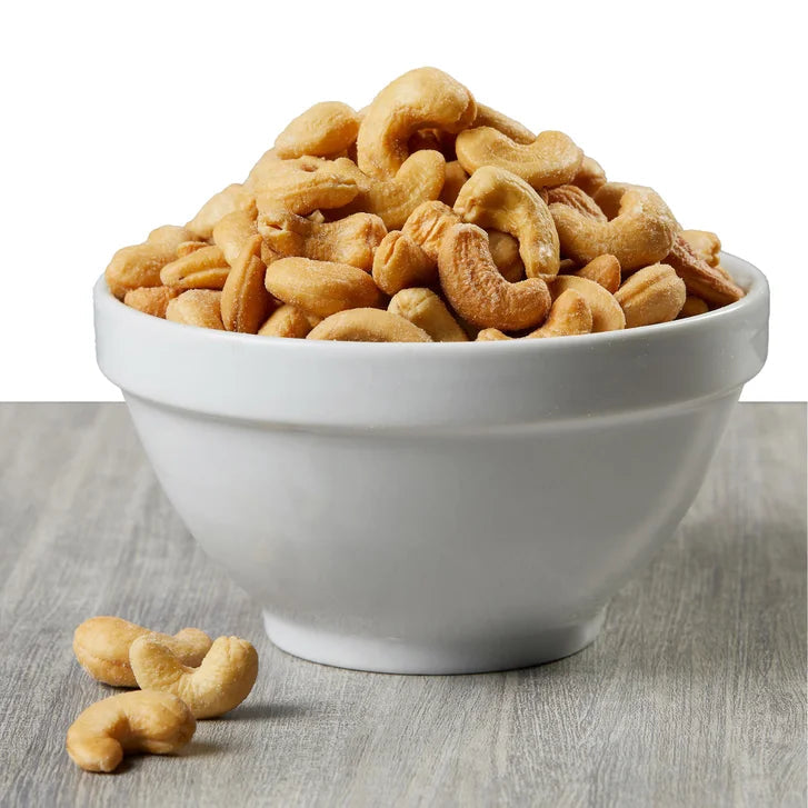 Kirkland Signature Roasted Whole Cashews with Salt, 1.13 kg