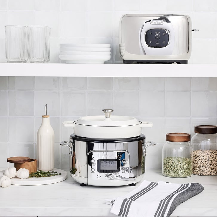 All-Clad 6-in-1 Programmable Slow Cooker with Removable Cast Iron Pot, 4.7 L (5 qt.)