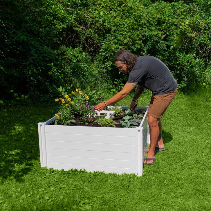 4 ft. x 4 ft. Composting Keyhole Garden Bed