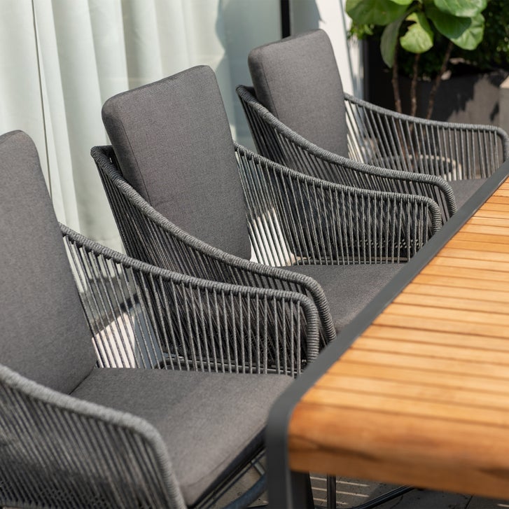 Topaz 9-piece Deluxe Patio Dining Set