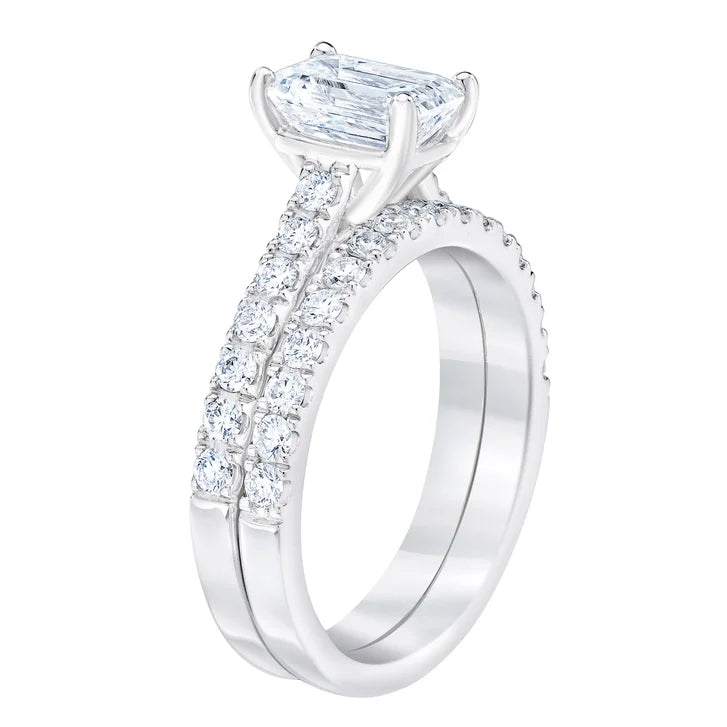 2.29 ctw Emerald and Round Brilliant Cut, Clarity VVS1, Colour H, Diamond Wedding Set