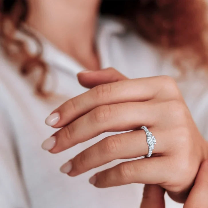 Round Brilliant Diamond Ring (1.20 ctw)