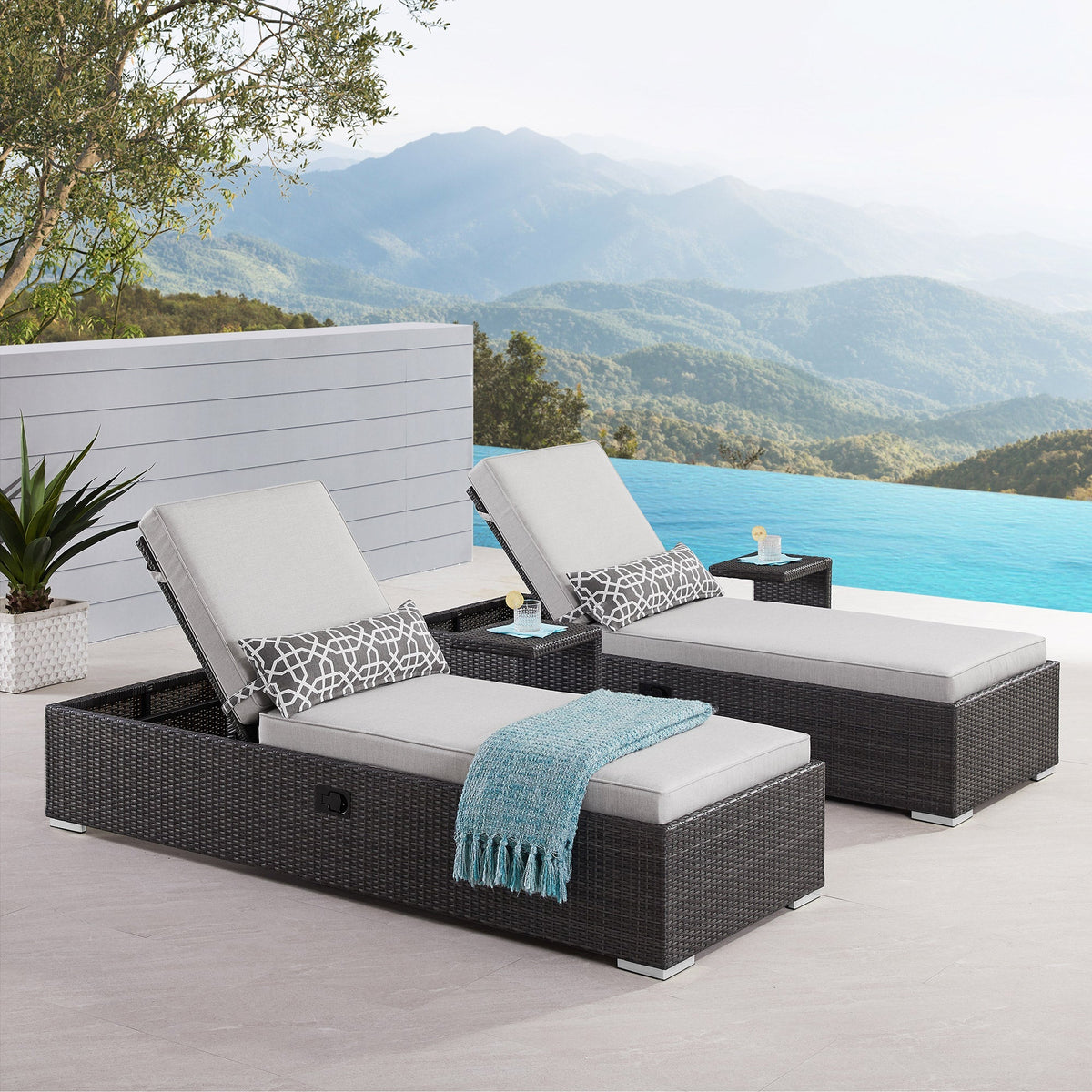 Niko 4-piece Patio Lounger Set