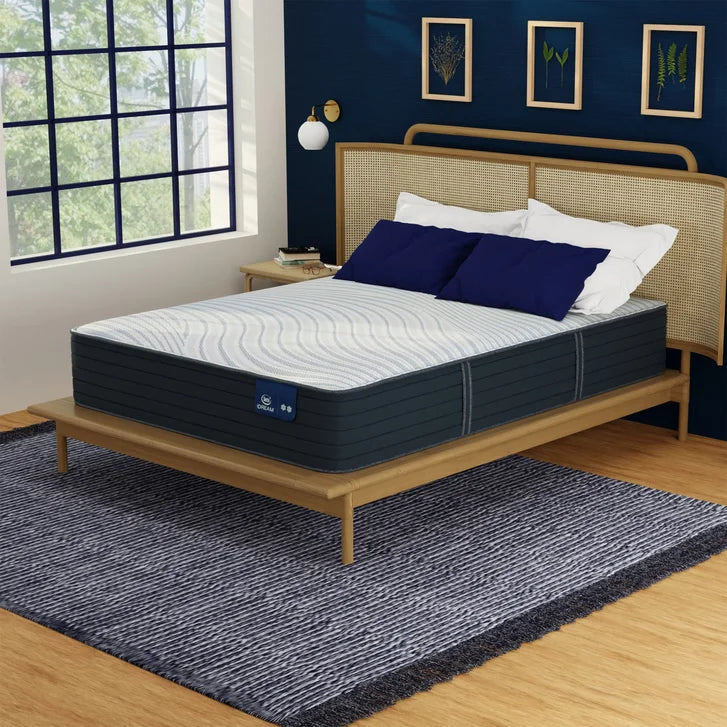 Serta iDream Upscale 30.5 cm (12 in.) Hybrid Mattress or Set