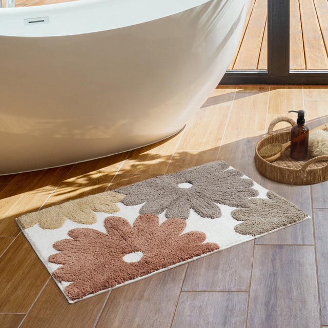 Safdie Carved Floral Bath Mat K5