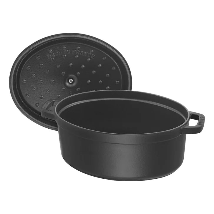 STAUB La Cocotte Oval French Oven, 6.7 L (7.1 qt.)