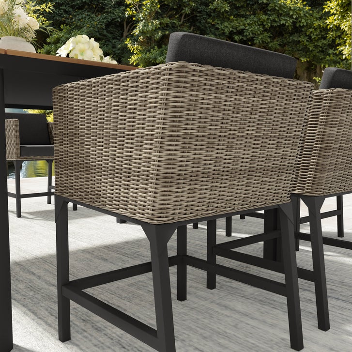 Aberdeen 9-piece Patio Dining Set