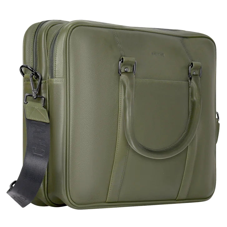 Champs Onyx Collection Leather Briefcase 12 L