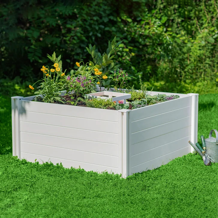 4 ft. x 4 ft. Composting Keyhole Garden Bed