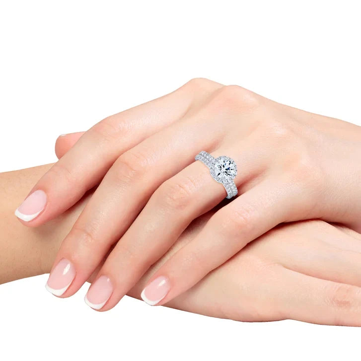 2.46 ctw Round Brilliant Cut, VVS2 Clarity, I Colour, Diamond Wedding Set